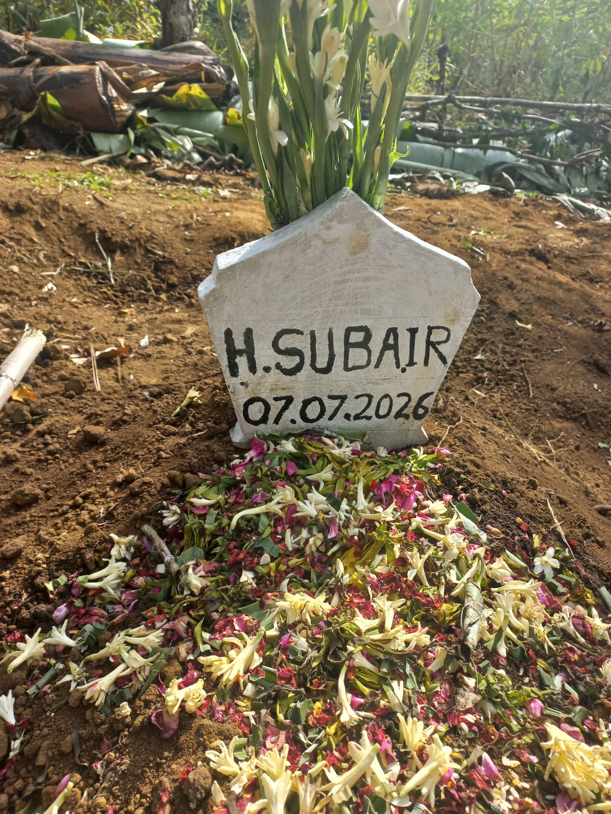 Makam 1