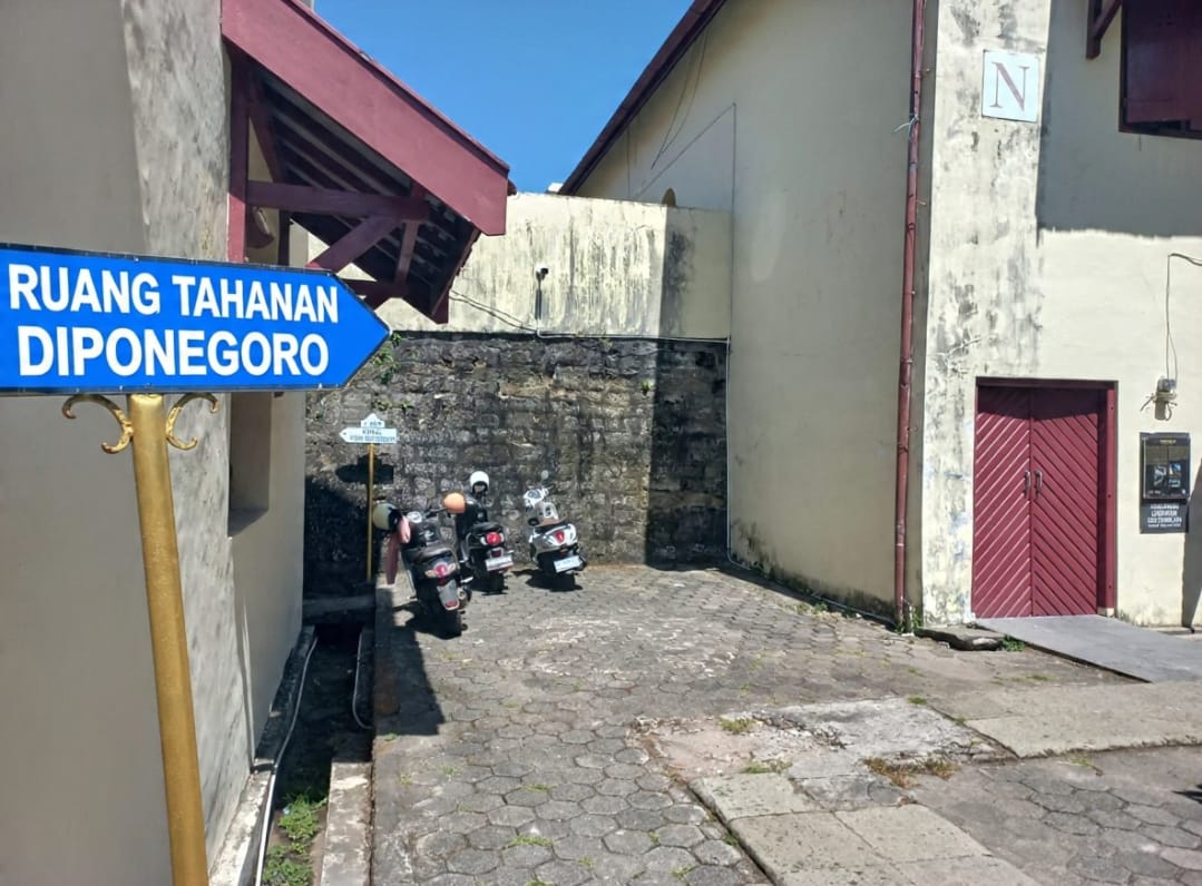 Makasar 2